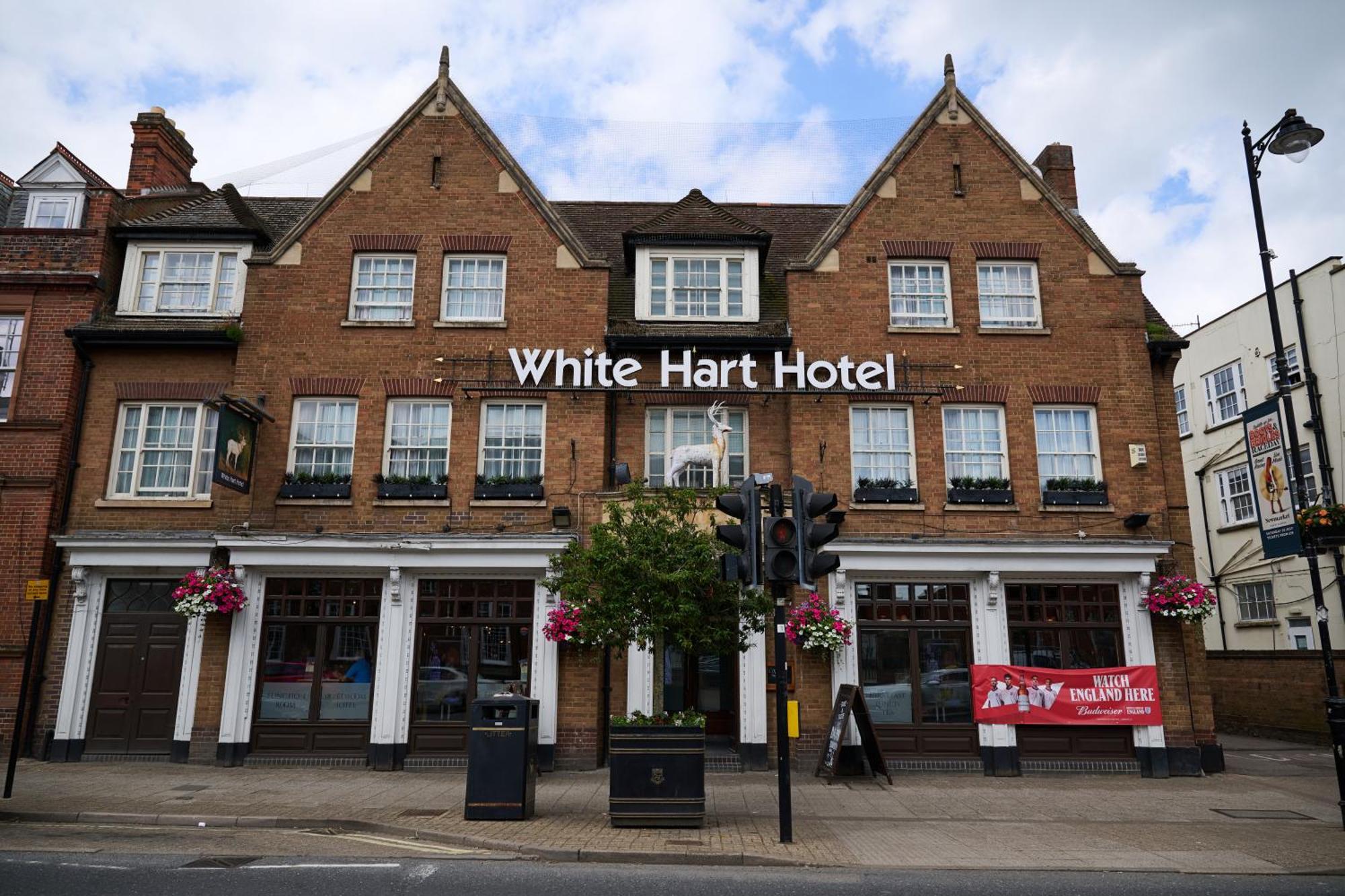 White Hart, Newmarket By Marston'S Inns Экстерьер фото