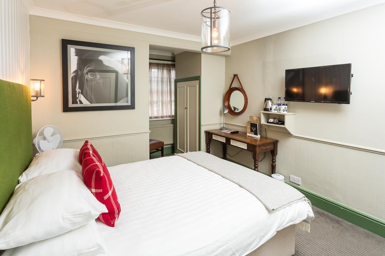 White Hart, Newmarket By Marston'S Inns Экстерьер фото